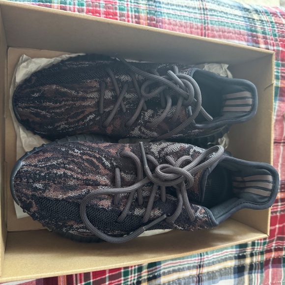 adidas gazelle silver green womens Adidas Yeezy Boost 350 